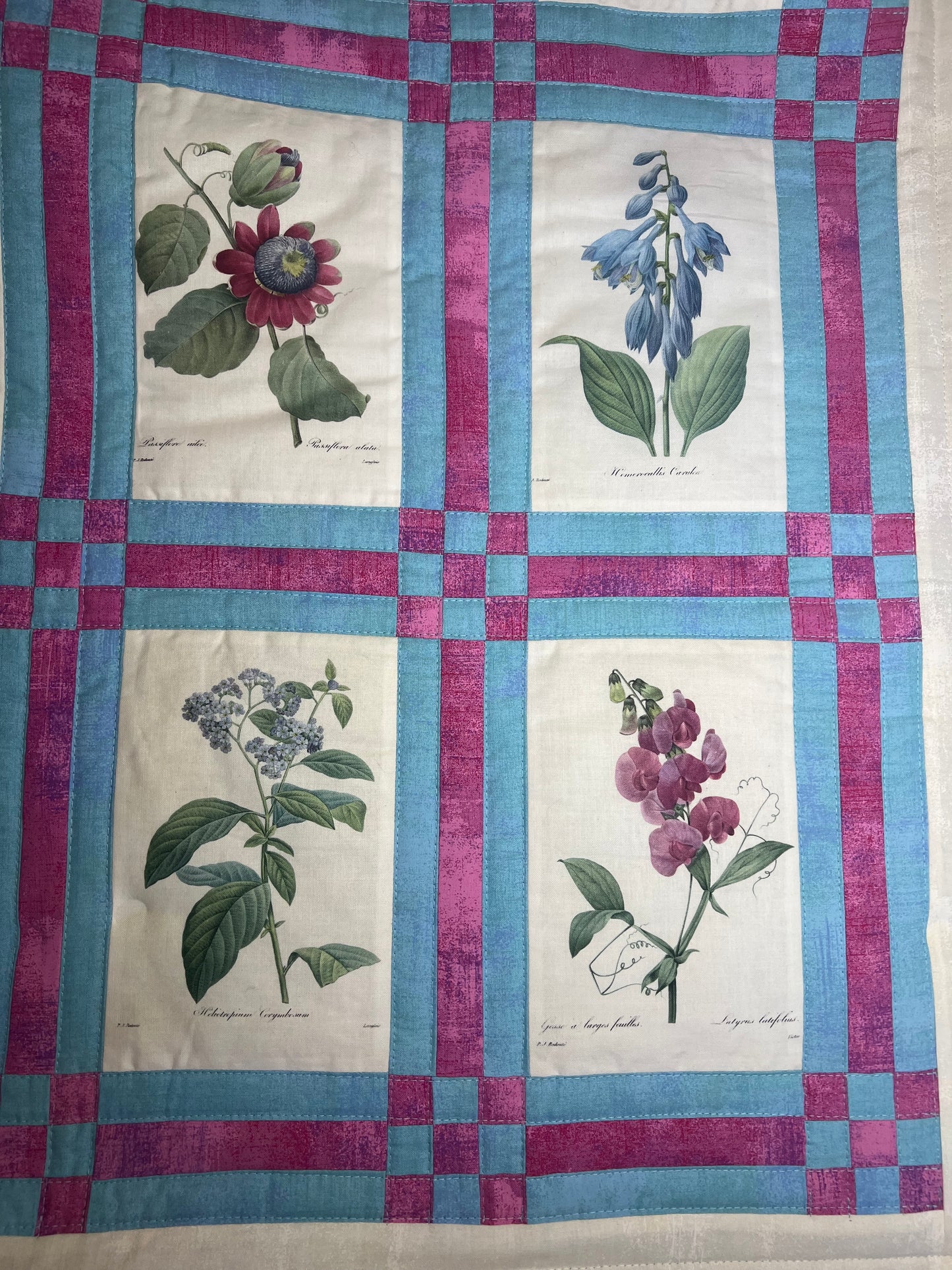 Traditional Flower Sketch Quilt