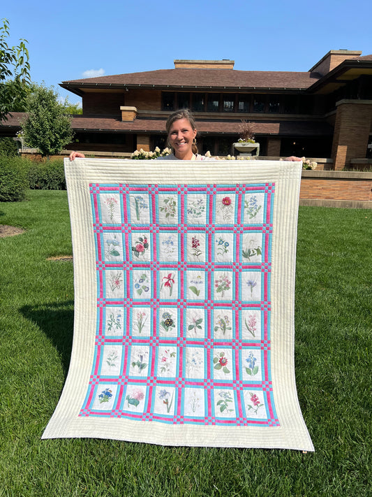 Traditional Flower Sketch Quilt