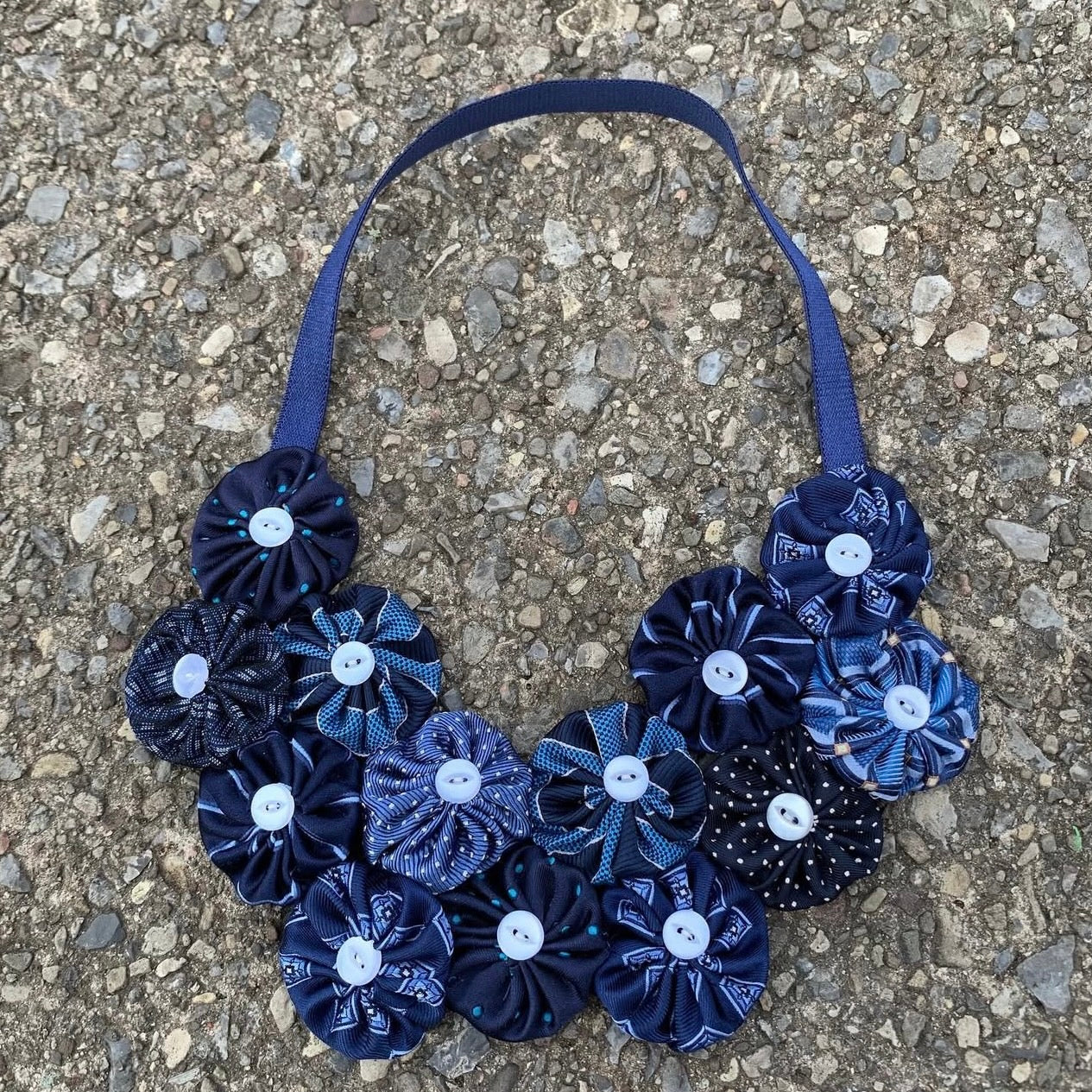 Yo-Yo Tie Necklaces with Pearlized Buttons